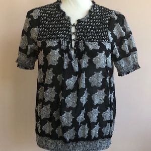 Joie Black/Gray smocked short sleeve cotton top